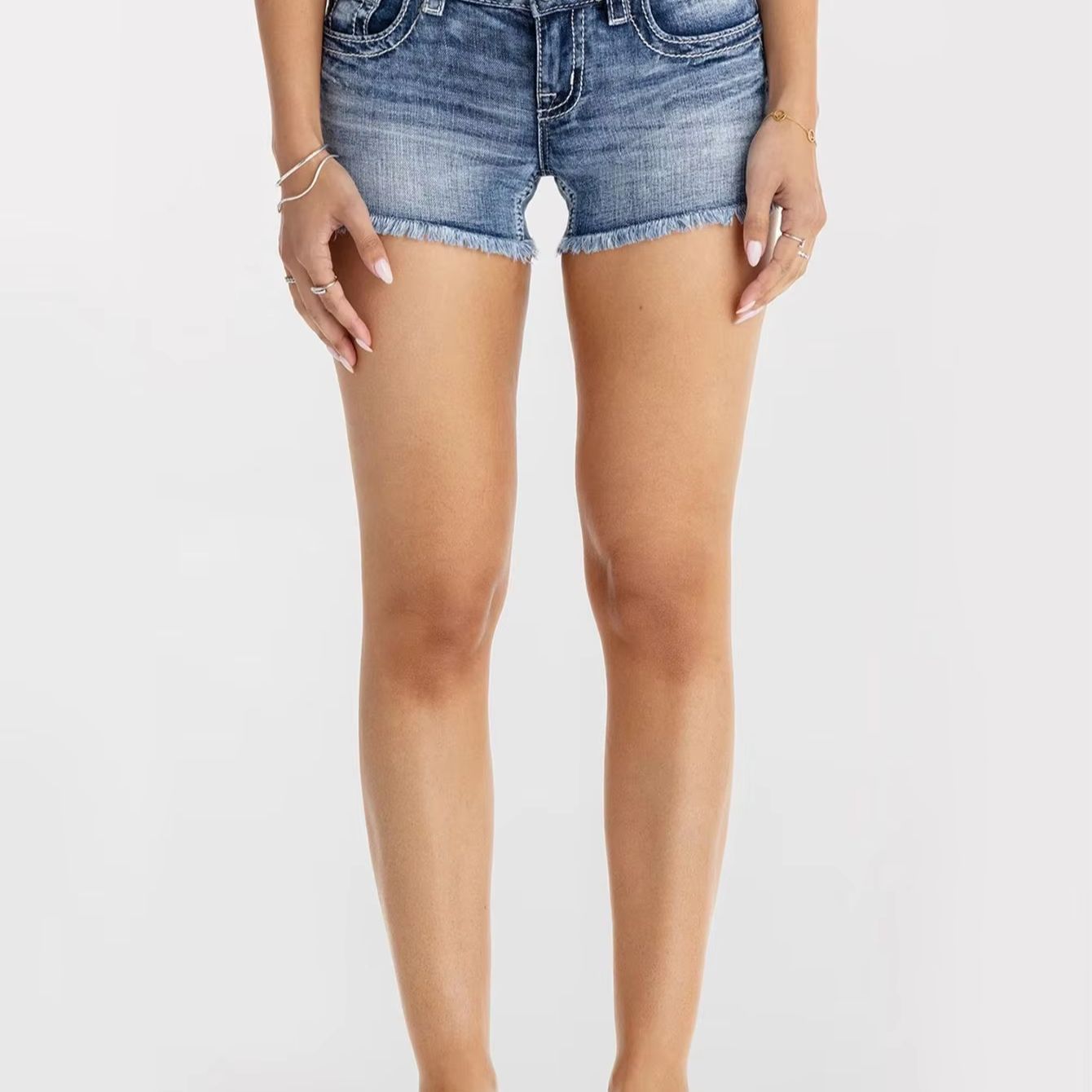 Women Clothes Butterfly Rhines - Shorts Denim Frayed avaliação e preço